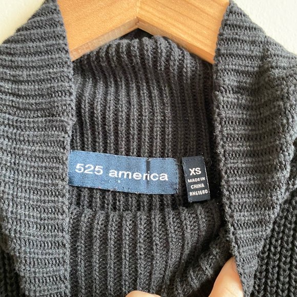 525 America Sleeveless Mockneck Sweater - Picture 3 of 4